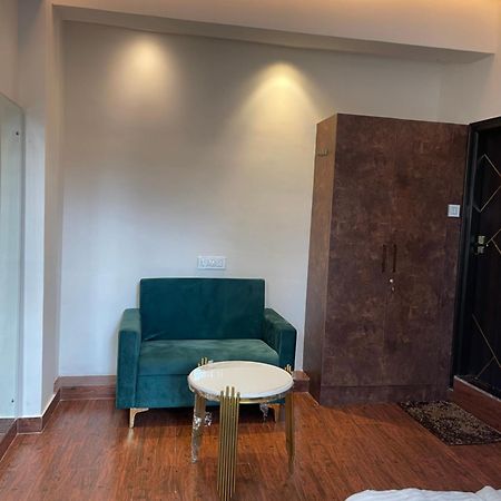 The Taaj Inn Bangalore Bagian luar foto
