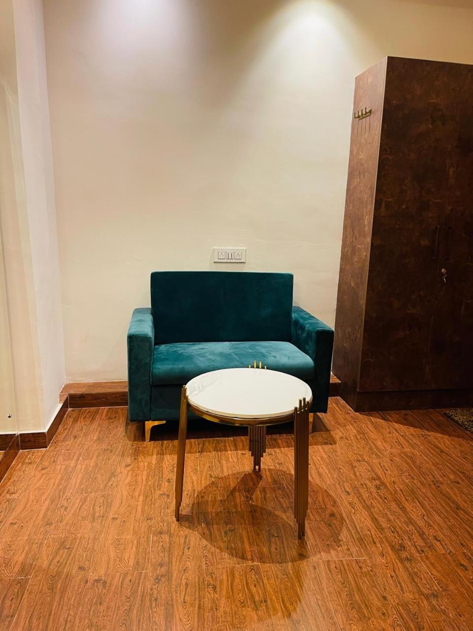 The Taaj Inn Bangalore Bagian luar foto
